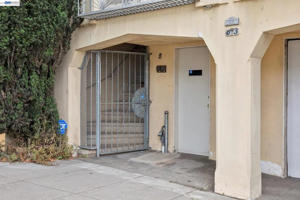 83 Stanyan St San Francisco, CA 94118