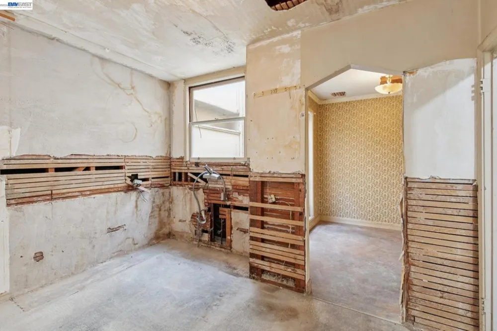 83 Stanyan St San Francisco, CA 94118
