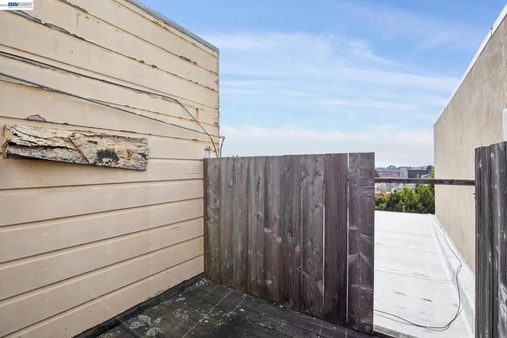 83 Stanyan St San Francisco, CA 94118