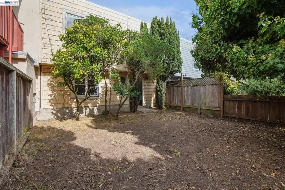83 Stanyan St San Francisco, CA 94118
