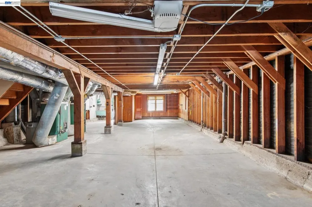 83 Stanyan St San Francisco, CA 94118