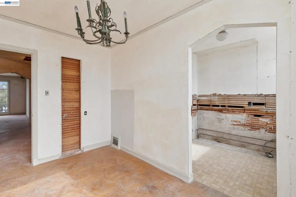 83 Stanyan St San Francisco, CA 94118
