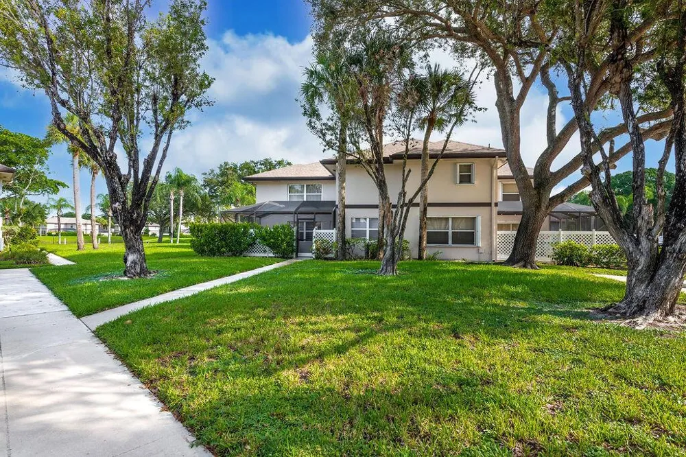 38 Essex Court #Unit d Royal Palm Beach, FL 33411