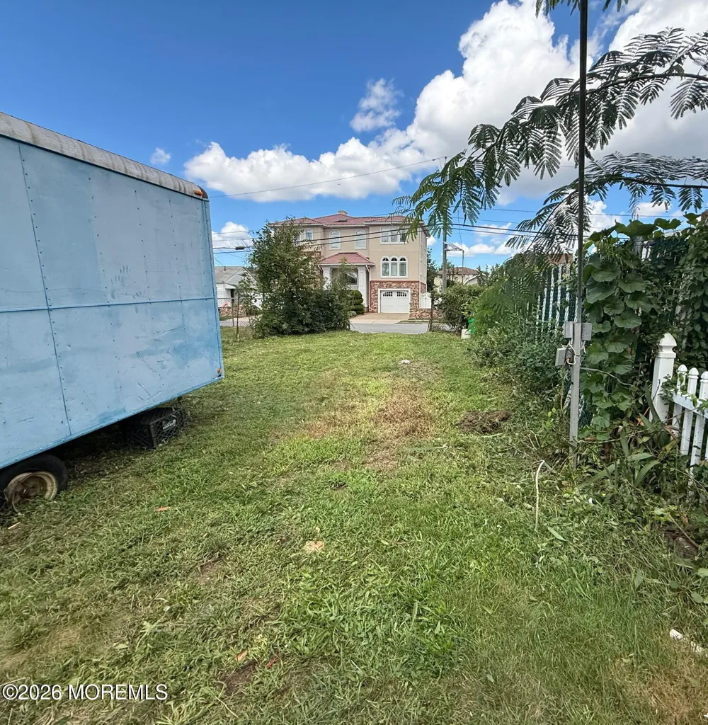 246 Sanford Avenue Lyndhurst, NJ 07071
