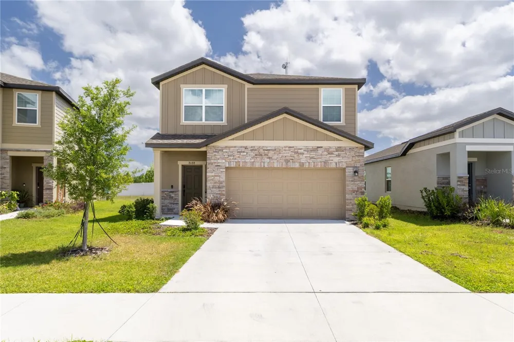 8688 SPORTSMAN LOOP Groveland, FL 34736