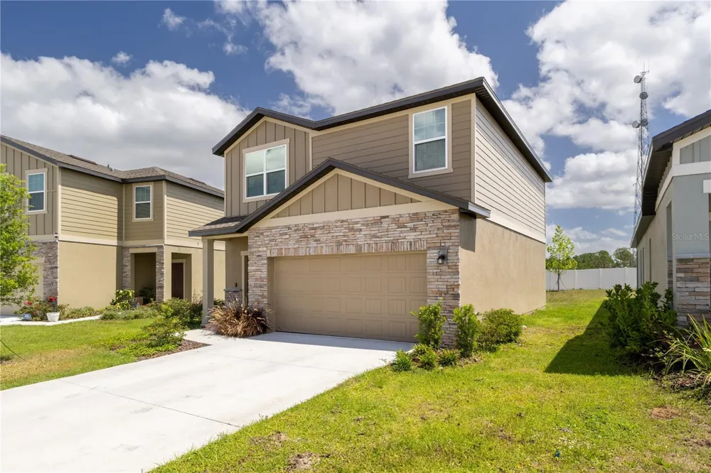 8688 SPORTSMAN LOOP Groveland, FL 34736
