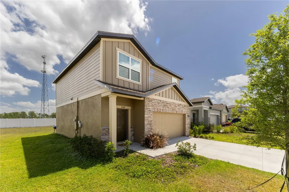8688 SPORTSMAN LOOP Groveland, FL 34736