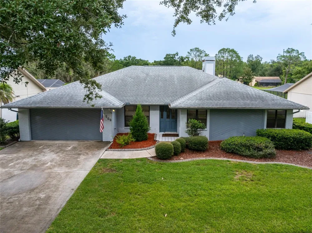 16509 E COURSE DRIVE Tampa, FL 33624