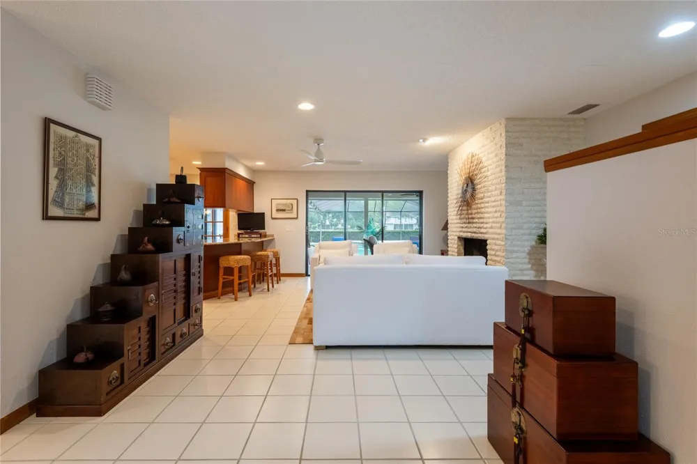 16509 E COURSE DRIVE Tampa, FL 33624