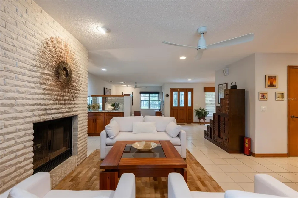 16509 E COURSE DRIVE Tampa, FL 33624