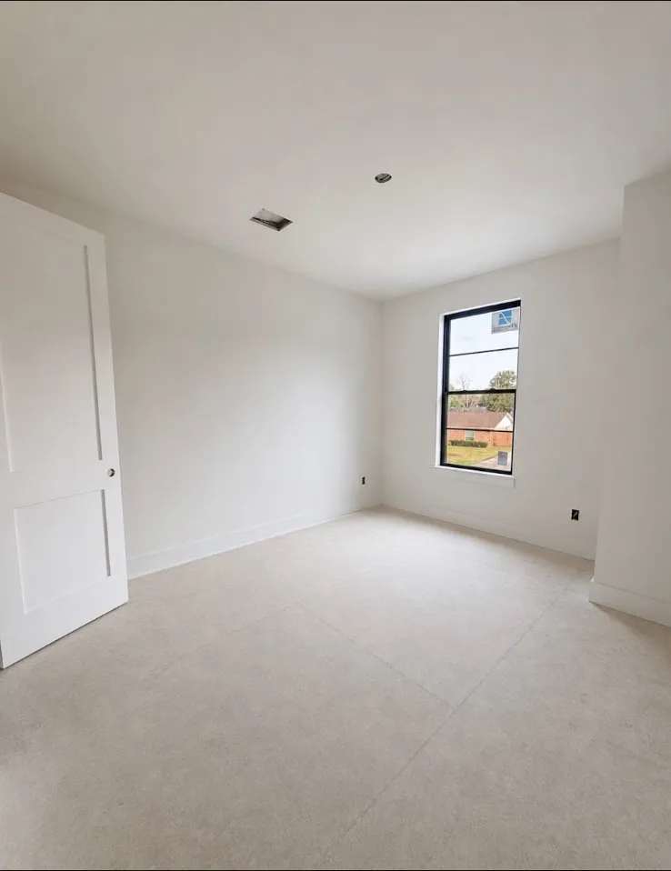 9501 Meadowheath Drive #B Austin, TX 78729