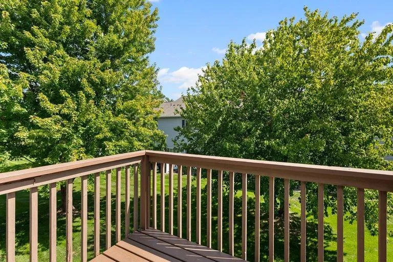 7559 Derby Lane Shakopee, MN 55379