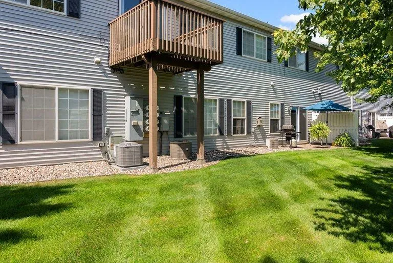 7559 Derby Lane Shakopee, MN 55379