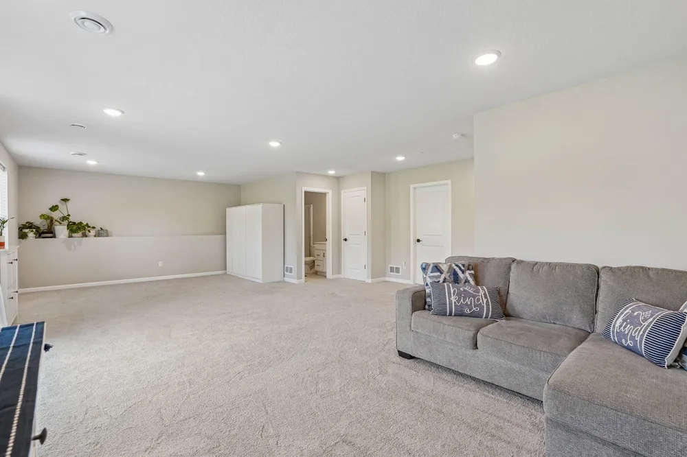 1066 Meadow Lane Waconia, MN 55387