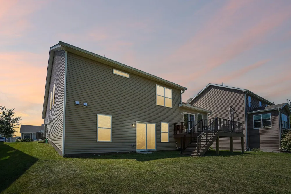 1066 Meadow Lane Waconia, MN 55387