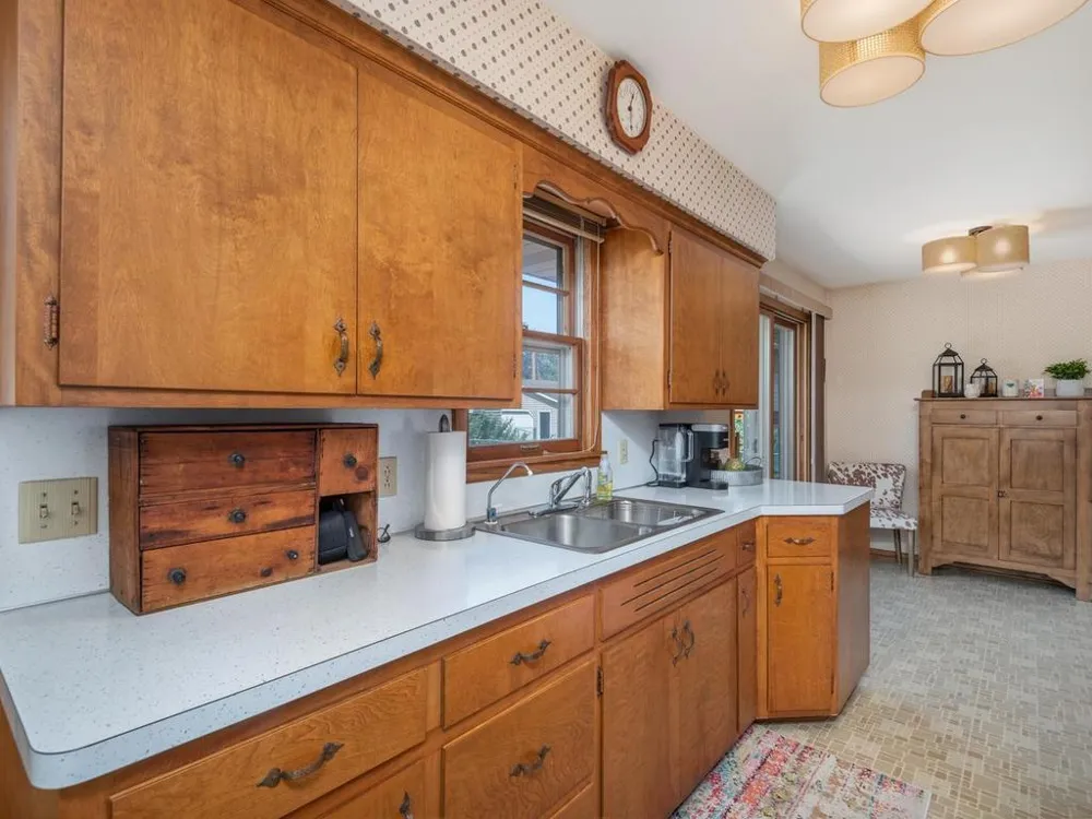 948 Main Street S Shakopee, MN 55379