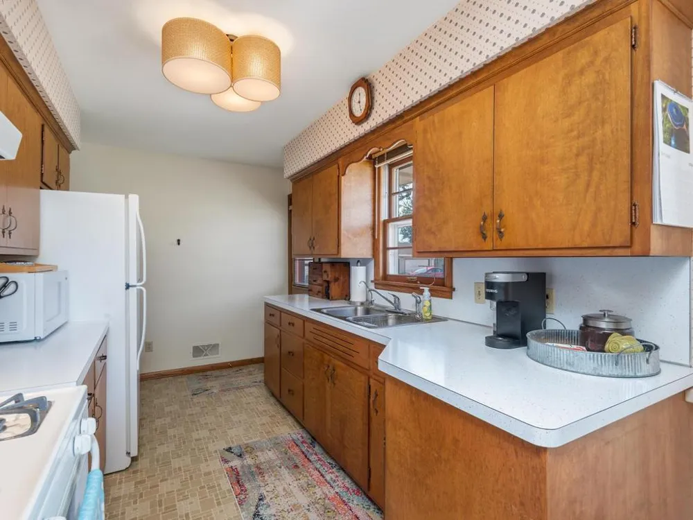 948 Main Street S Shakopee, MN 55379