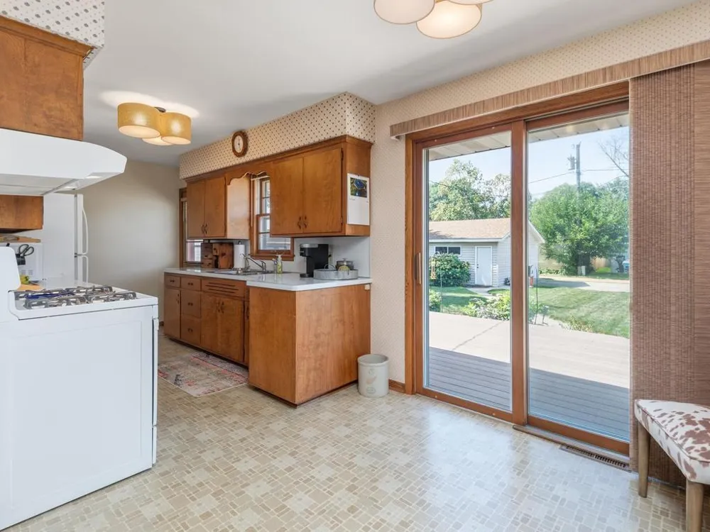 948 Main Street S Shakopee, MN 55379