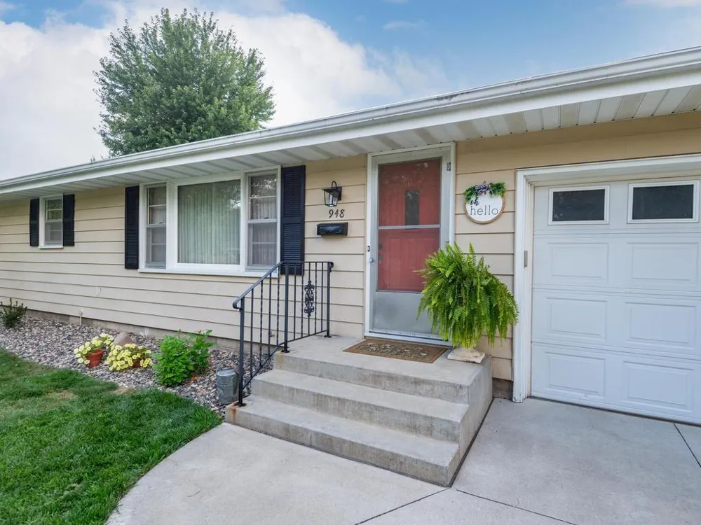 948 Main Street S Shakopee, MN 55379