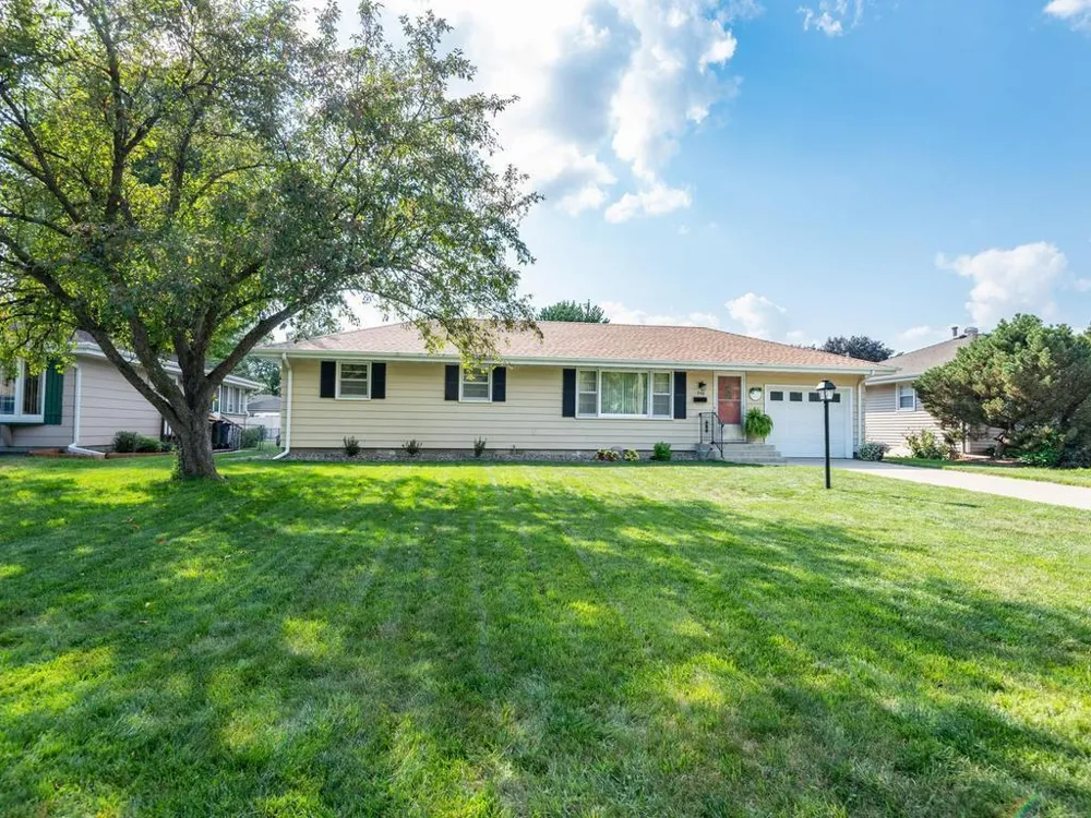 948 Main Street S Shakopee, MN 55379