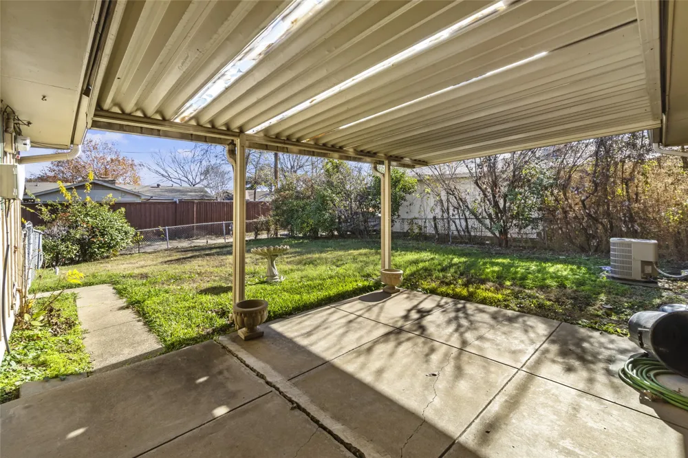 2801 Laramie Street Irving, TX 75062