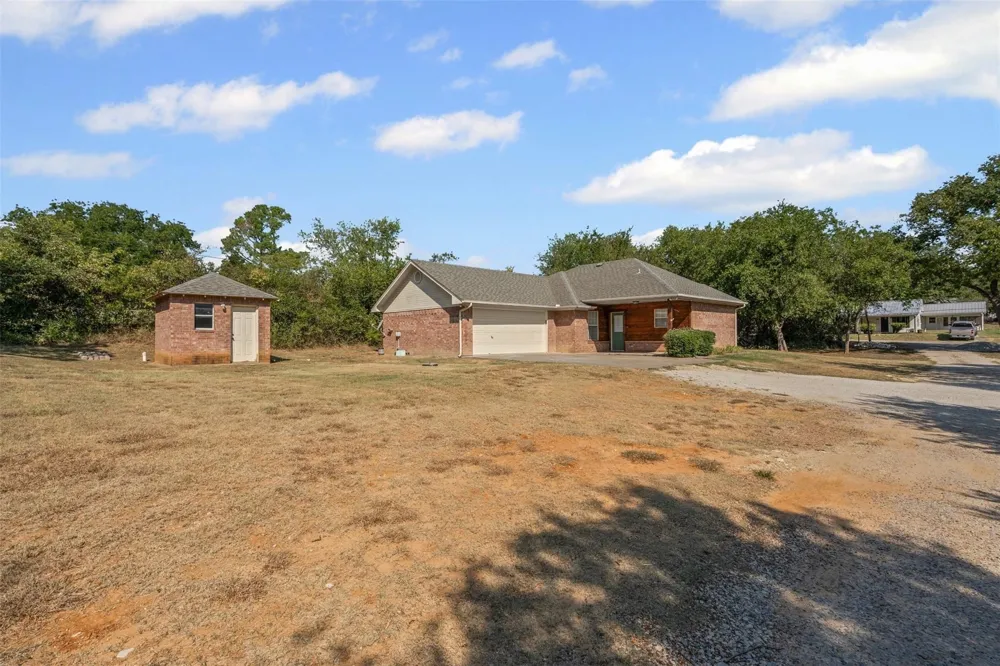 904 E 3rd B Street Weatherford, TX 76086