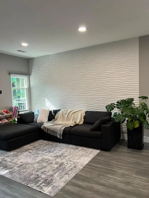 408 Wedgewood Way Sandy Springs, GA 30350