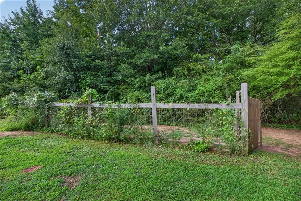112 Governor Lane Temple, GA 30179