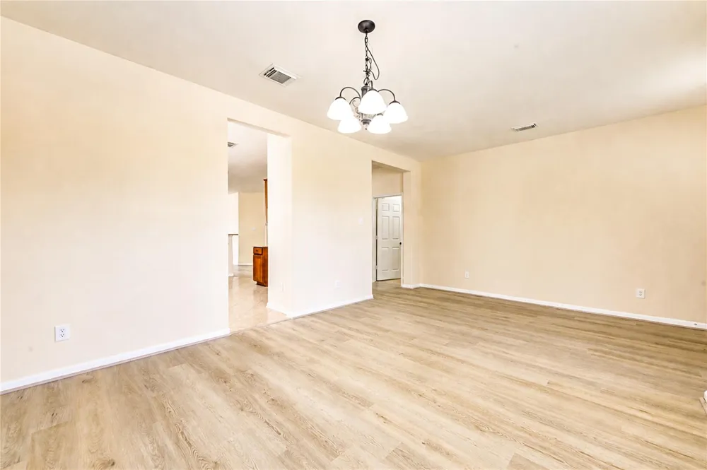 7419 Sabinal Creek Drive Richmond, TX 77407