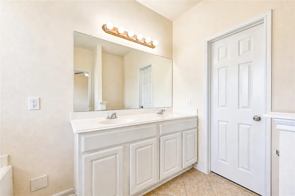 7419 Sabinal Creek Drive Richmond, TX 77407