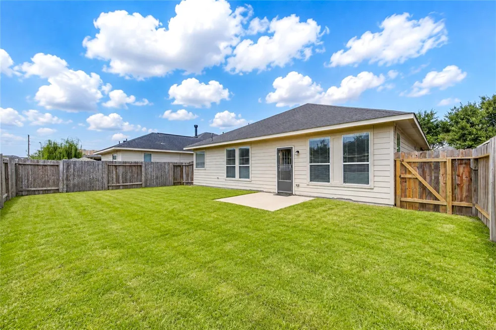 7419 Sabinal Creek Drive Richmond, TX 77407