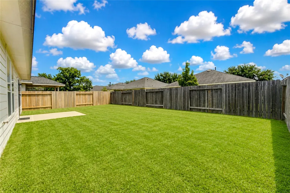 7419 Sabinal Creek Drive Richmond, TX 77407