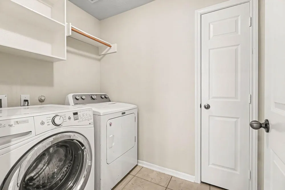 9018 Sunny Brook Lane Pearland, TX 77584