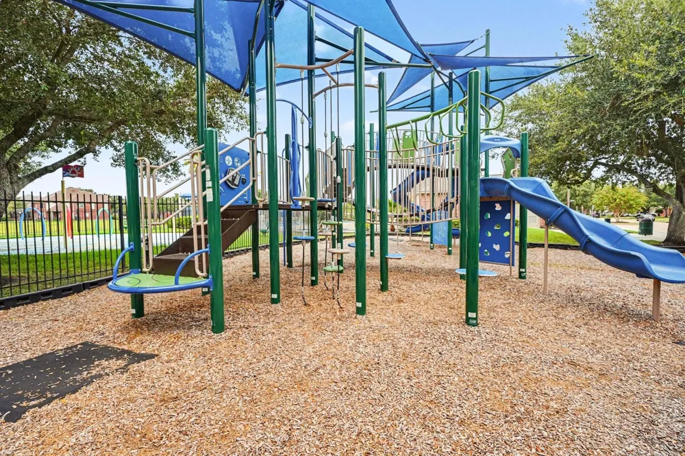 9018 Sunny Brook Lane Pearland, TX 77584