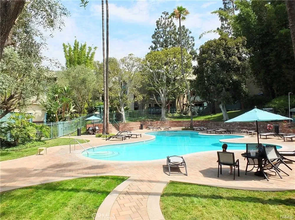 448 Bellflower Boulevard #319 Long Beach, CA 90814