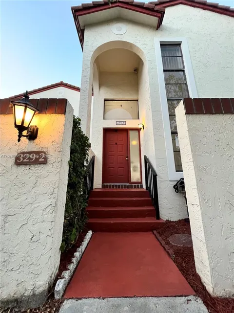 329 Ives Dairy Rd #329-02
