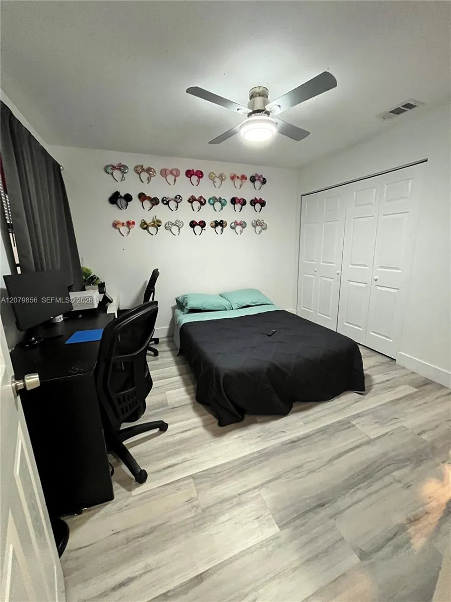 329 Ives Dairy Rd #329-02 Miami, FL 33179