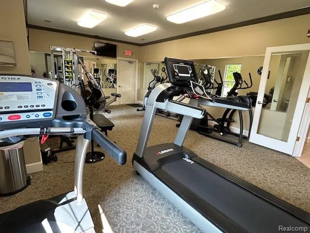 25808 Maritime Circle Harrison Charter Township, MI 48045