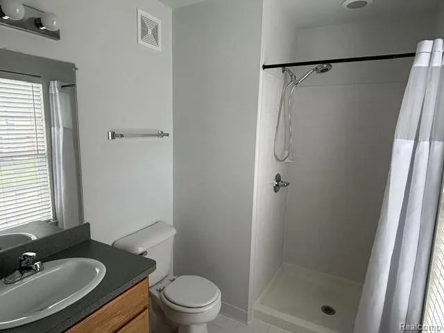 25808 Maritime Circle Harrison Charter Township, MI 48045