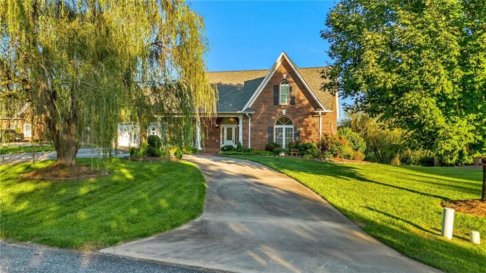 148 Magnolia Drive North Wilkesboro, NC 28659