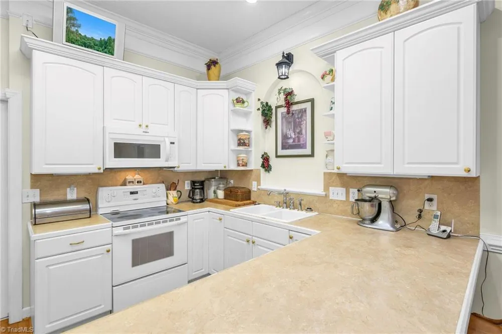 148 Magnolia Drive North Wilkesboro, NC 28659