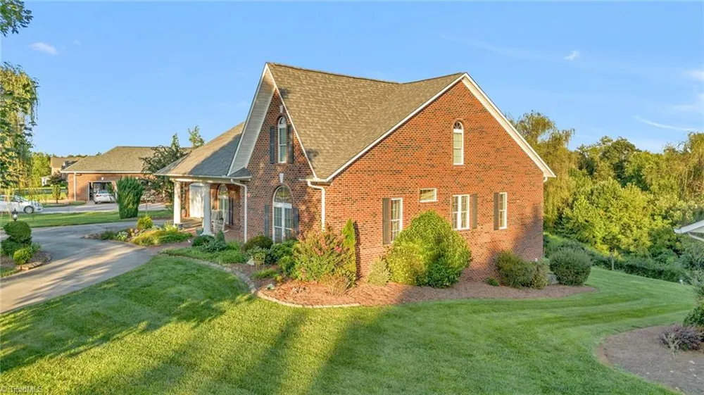 148 Magnolia Drive North Wilkesboro, NC 28659
