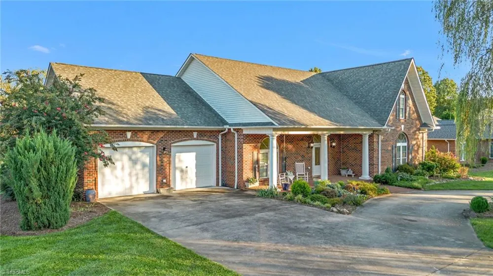 148 Magnolia Drive North Wilkesboro, NC 28659