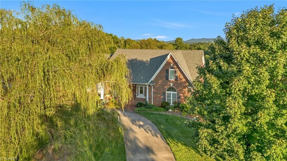 148 Magnolia Drive North Wilkesboro, NC 28659