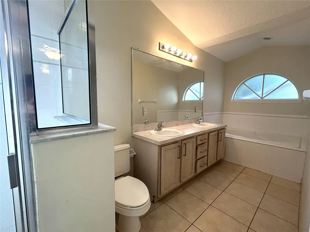 8008 ASPENCREST COURT Orlando, FL 32835
