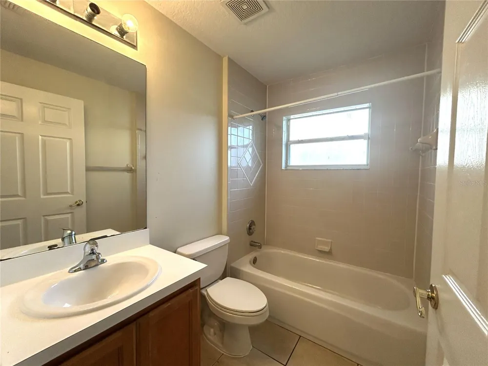 8008 ASPENCREST COURT Orlando, FL 32835