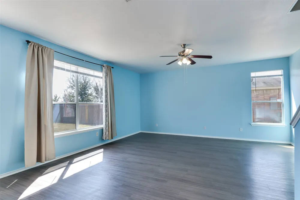 1004 W South Street Leander, TX 78641