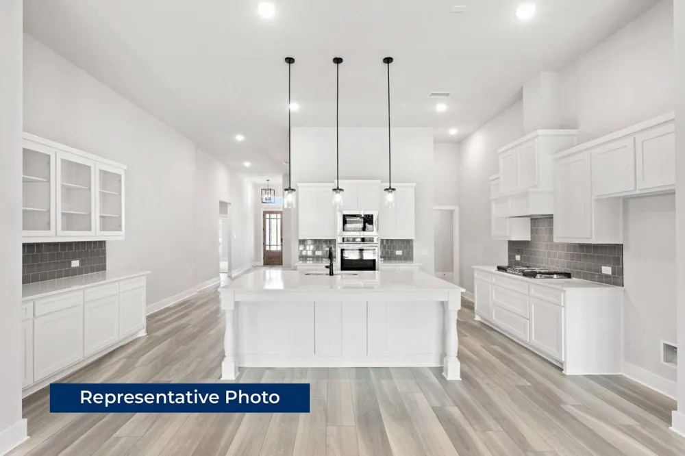 604 Ole Opry Drive Burleson, TX 76028