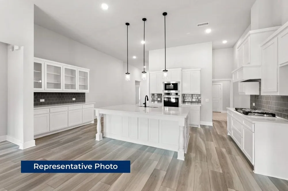604 Ole Opry Drive Burleson, TX 76028