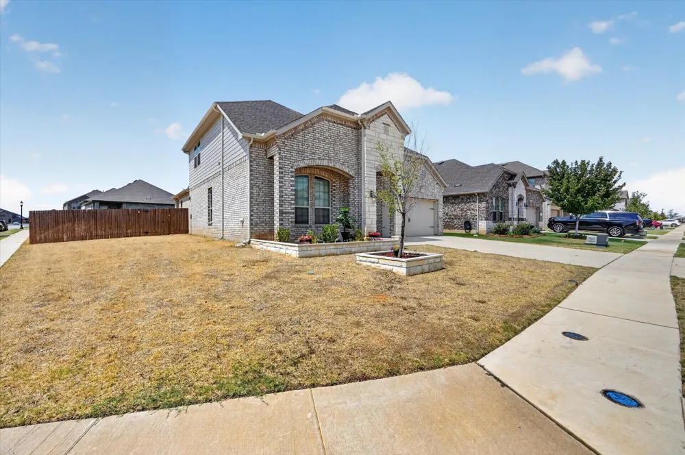 3703 High Country Road Aubrey, TX 76227